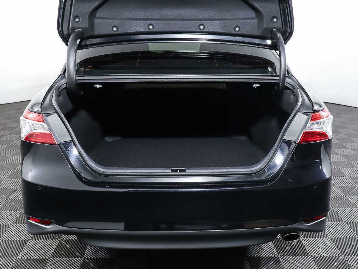 Купить Toyota Camry с пробегом. Фото: #9