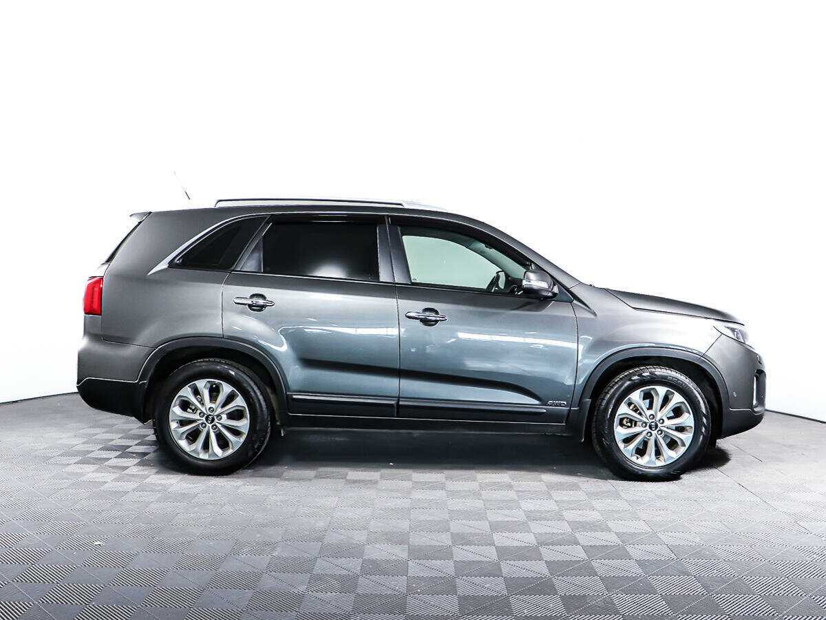 Купить Kia Sorento с пробегом. Фото: #3