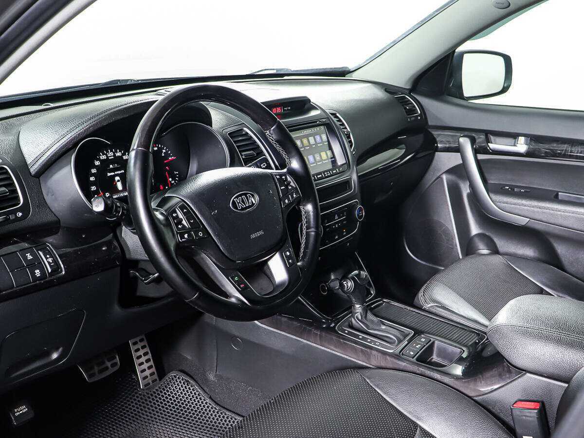 Купить Kia Sorento с пробегом. Фото: #12