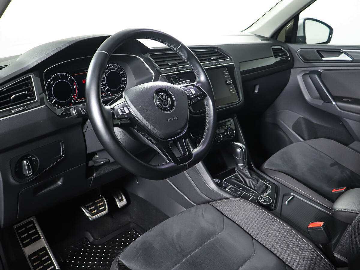 Купить Volkswagen Tiguan с пробегом. Фото: #12