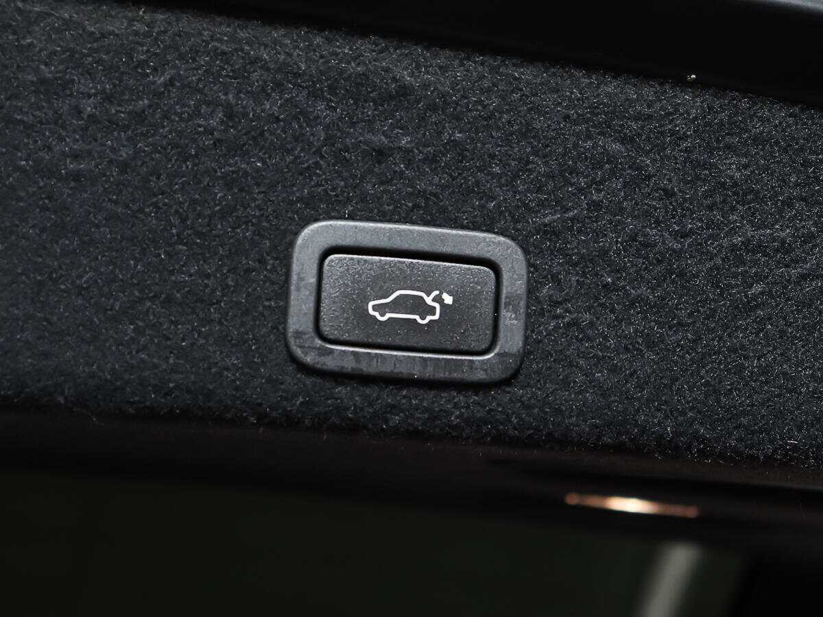 Купить Volvo XC60 с пробегом. Фото: #16