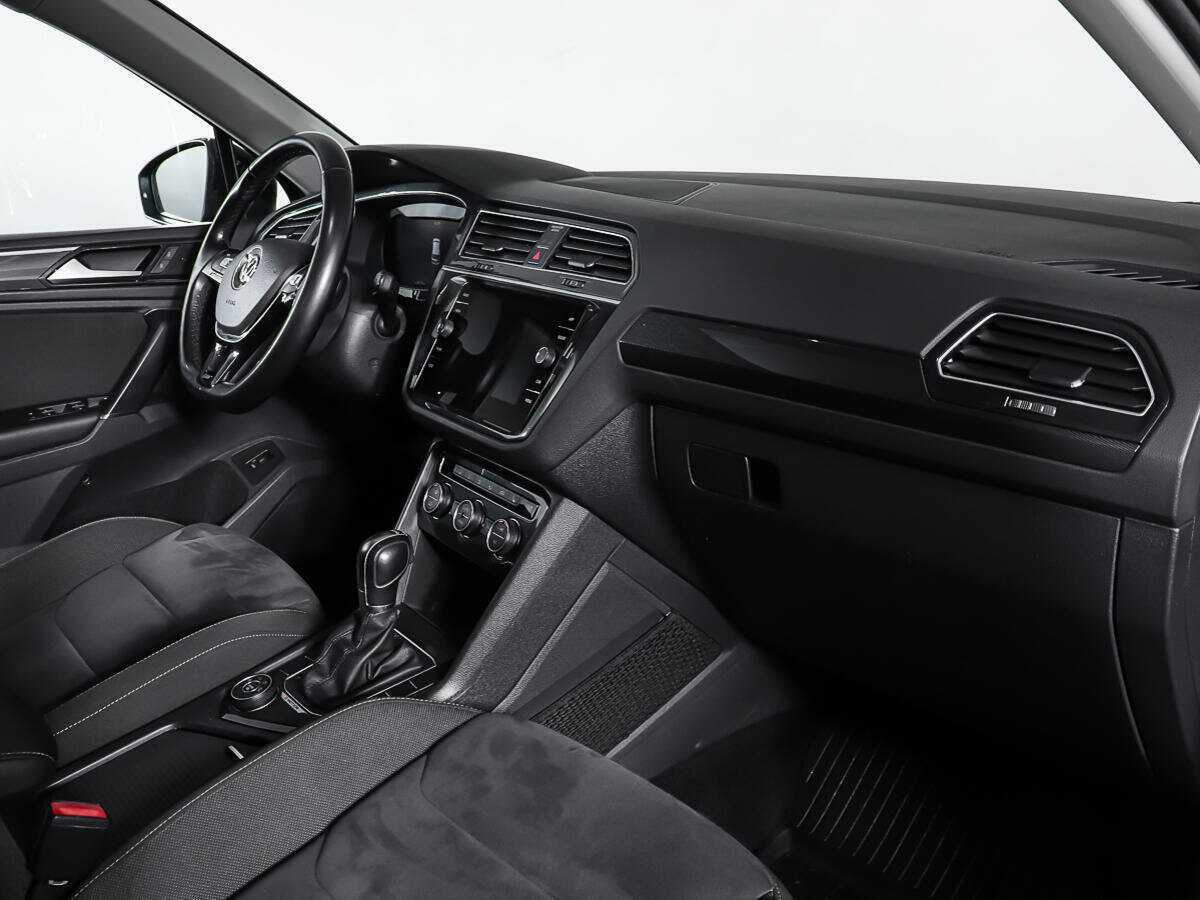 Купить Volkswagen Tiguan с пробегом. Фото: #8