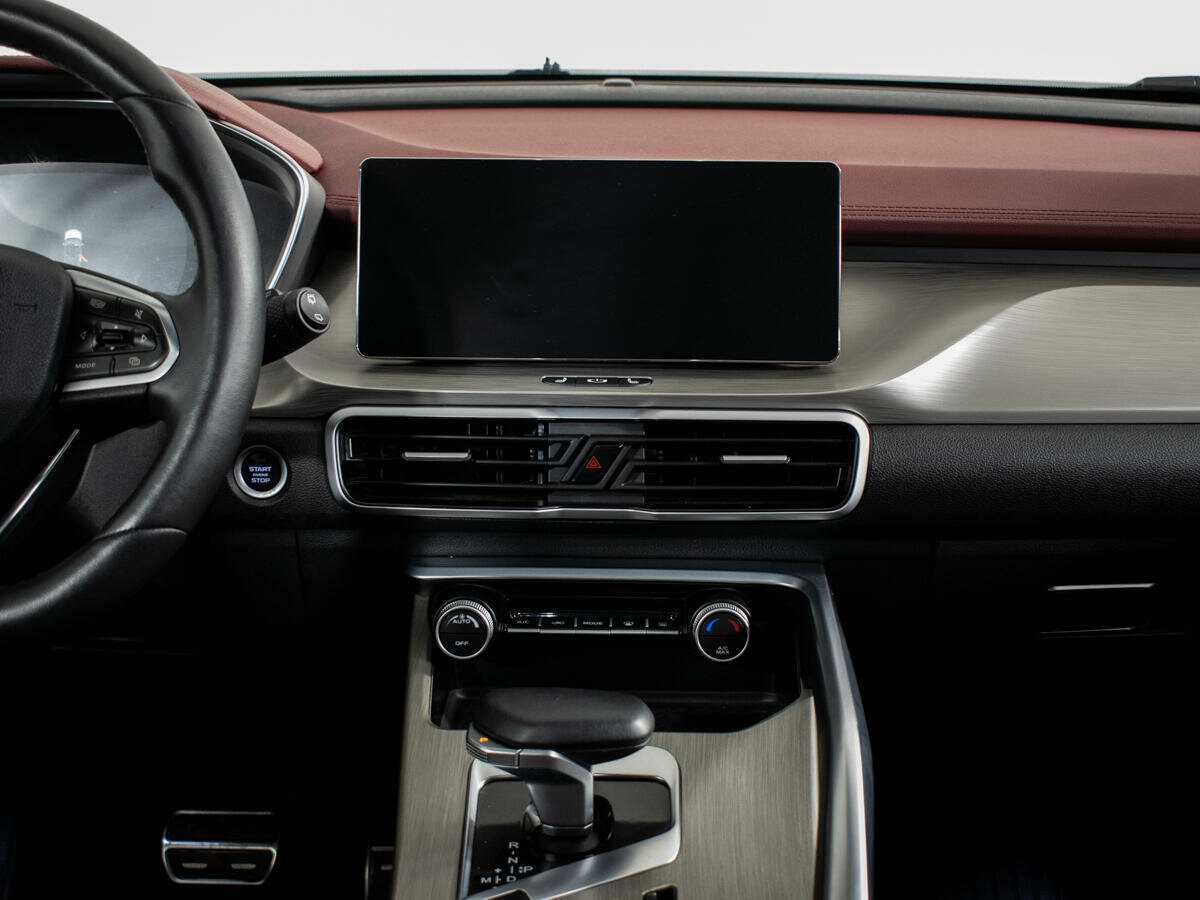 Купить Geely Coolray с пробегом. Фото: #8