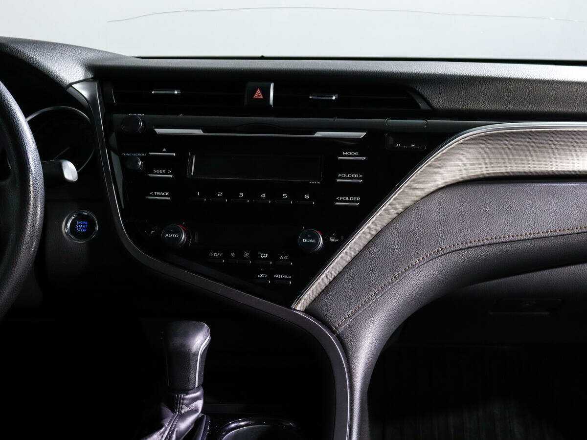 Купить Toyota Camry с пробегом. Фото: #10
