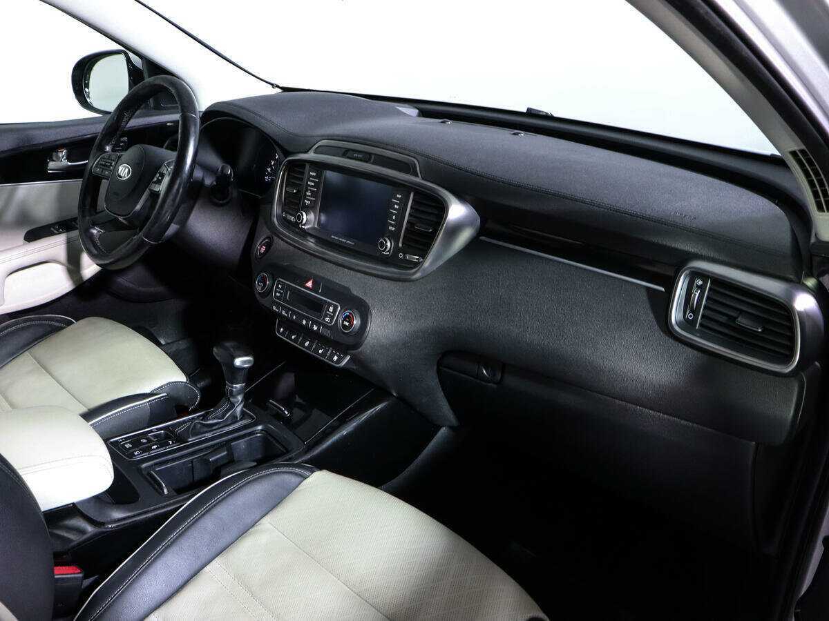 Купить Kia Sorento с пробегом. Фото: #5