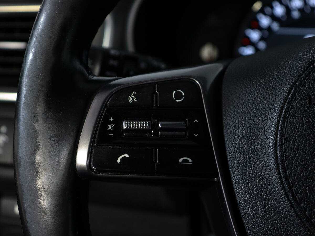 Купить Kia Sorento с пробегом. Фото: #24