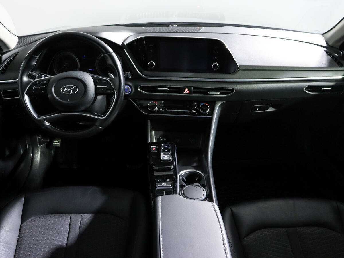 Купить Hyundai Sonata с пробегом. Фото: #11