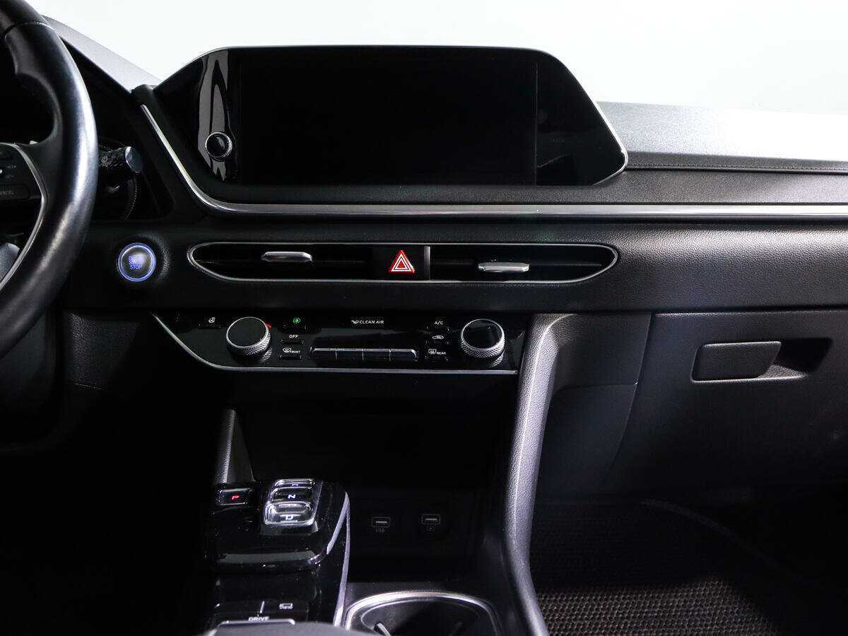 Купить Hyundai Sonata с пробегом. Фото: #10