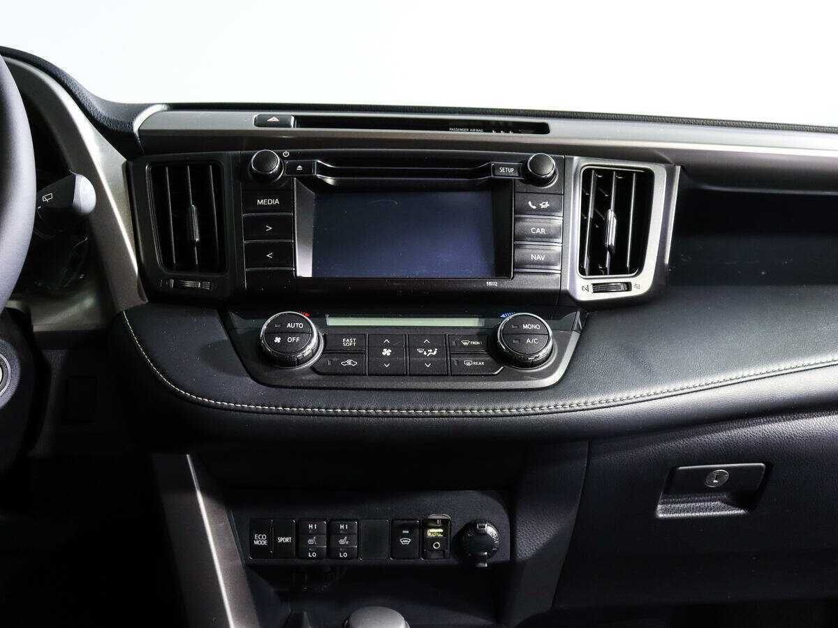 Купить Toyota RAV4 с пробегом. Фото: #12