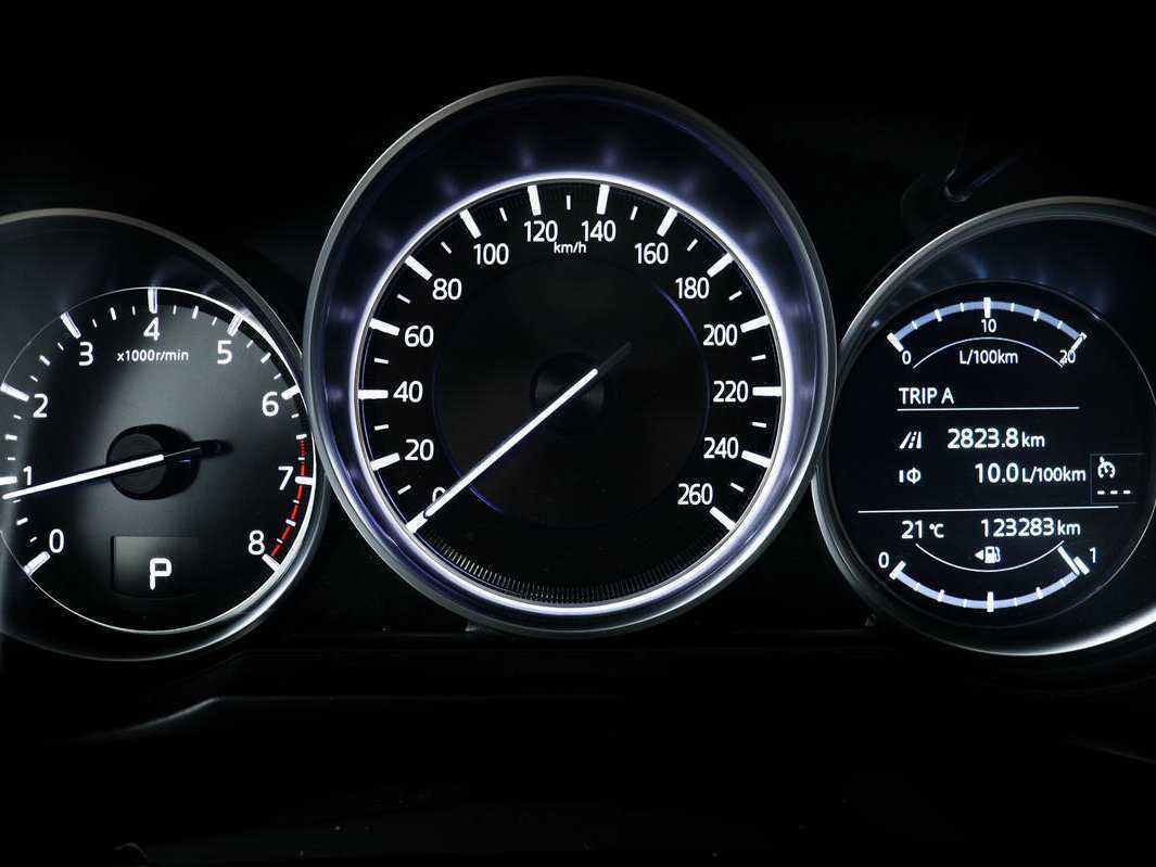 Купить Mazda 6 с пробегом. Фото: #9