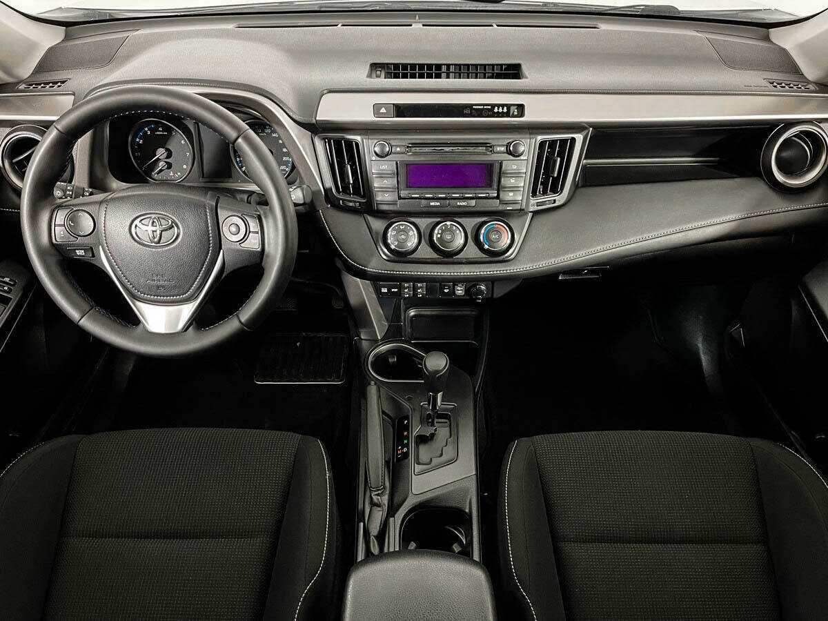 Купить Toyota RAV4 с пробегом. Фото: #9