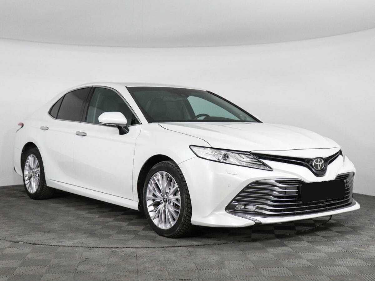 Купить Toyota Camry с пробегом. Фото: #2