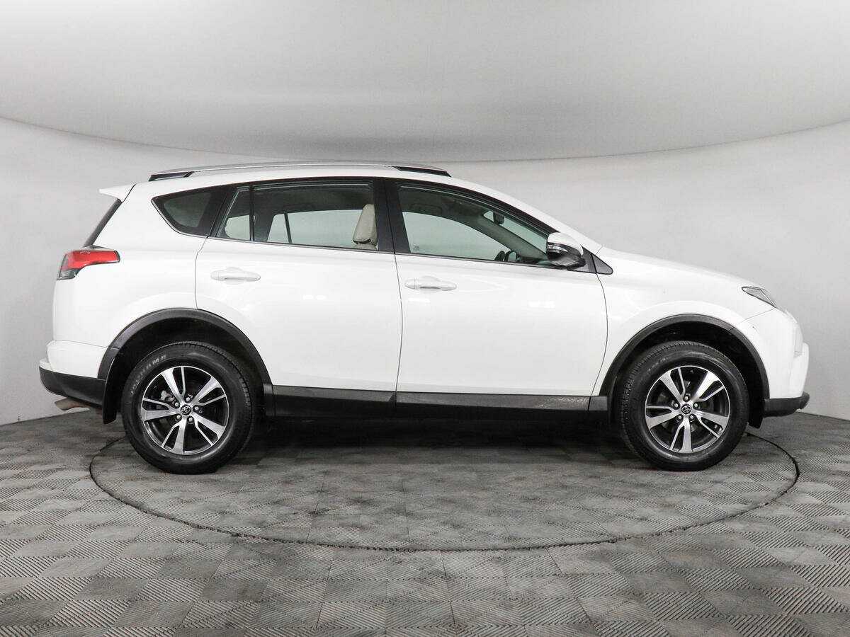 Купить Toyota RAV4 с пробегом. Фото: #3