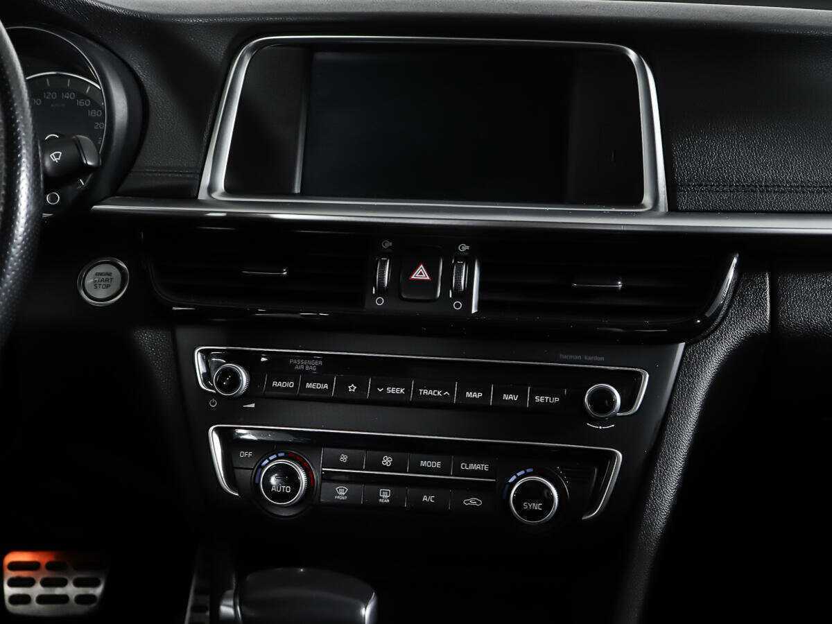Купить Kia Optima с пробегом. Фото: #11