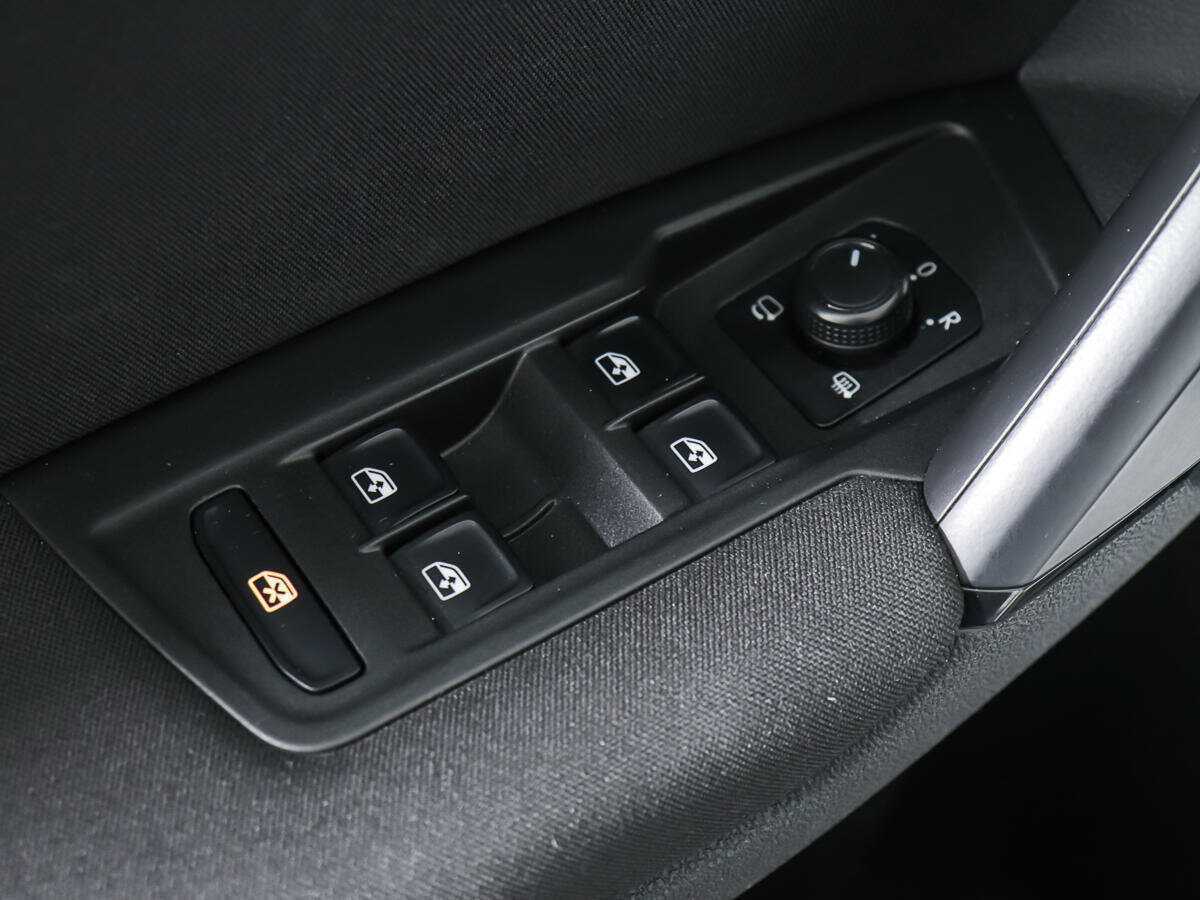 Купить Volkswagen Tiguan с пробегом. Фото: #15