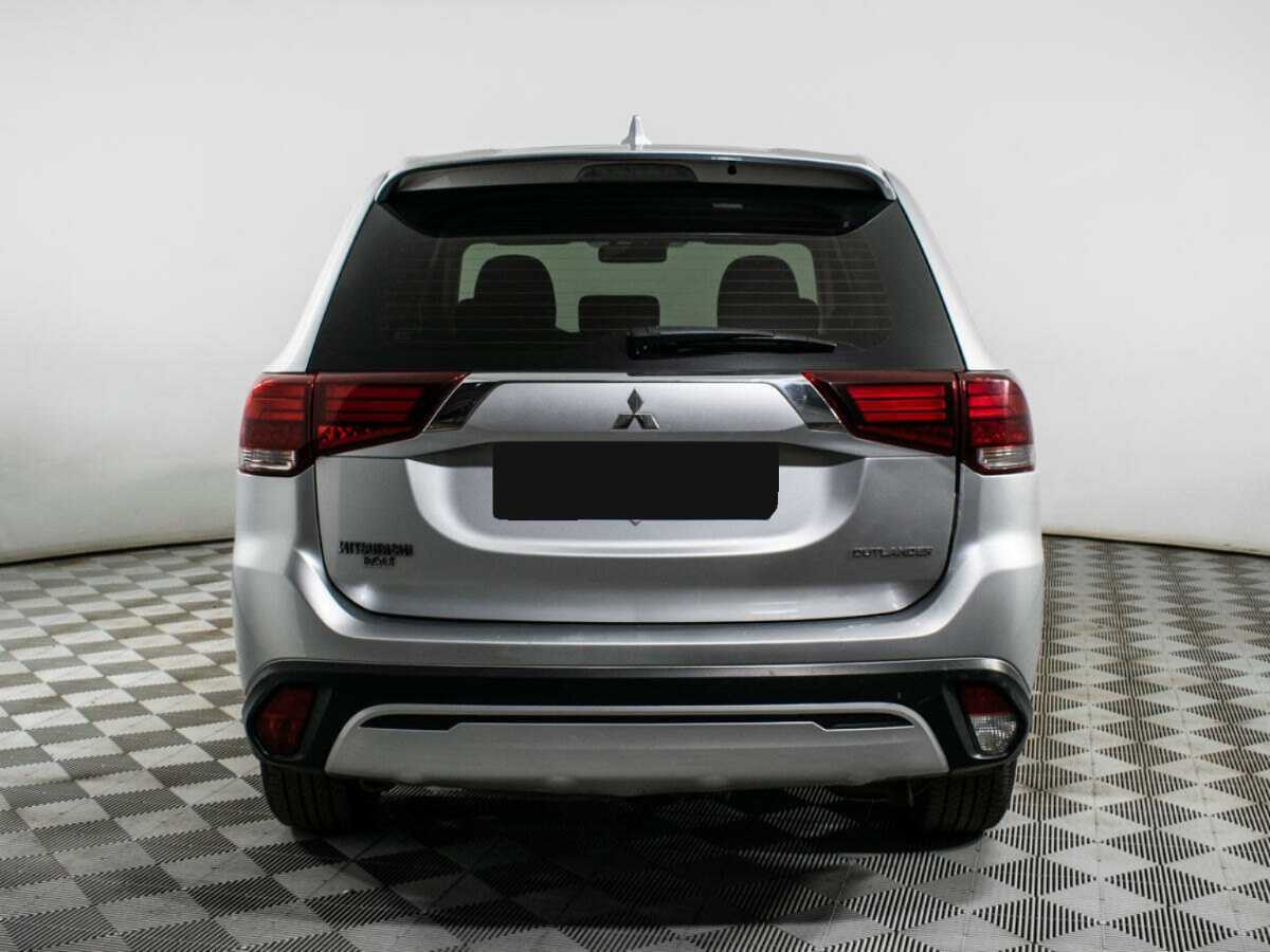 Купить Mitsubishi Outlander с пробегом. Фото: #4