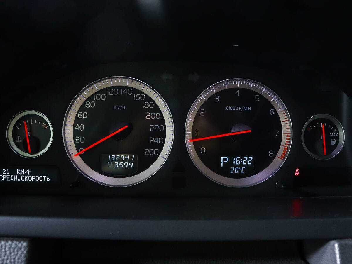 Купить Volvo XC90 с пробегом. Фото: #10