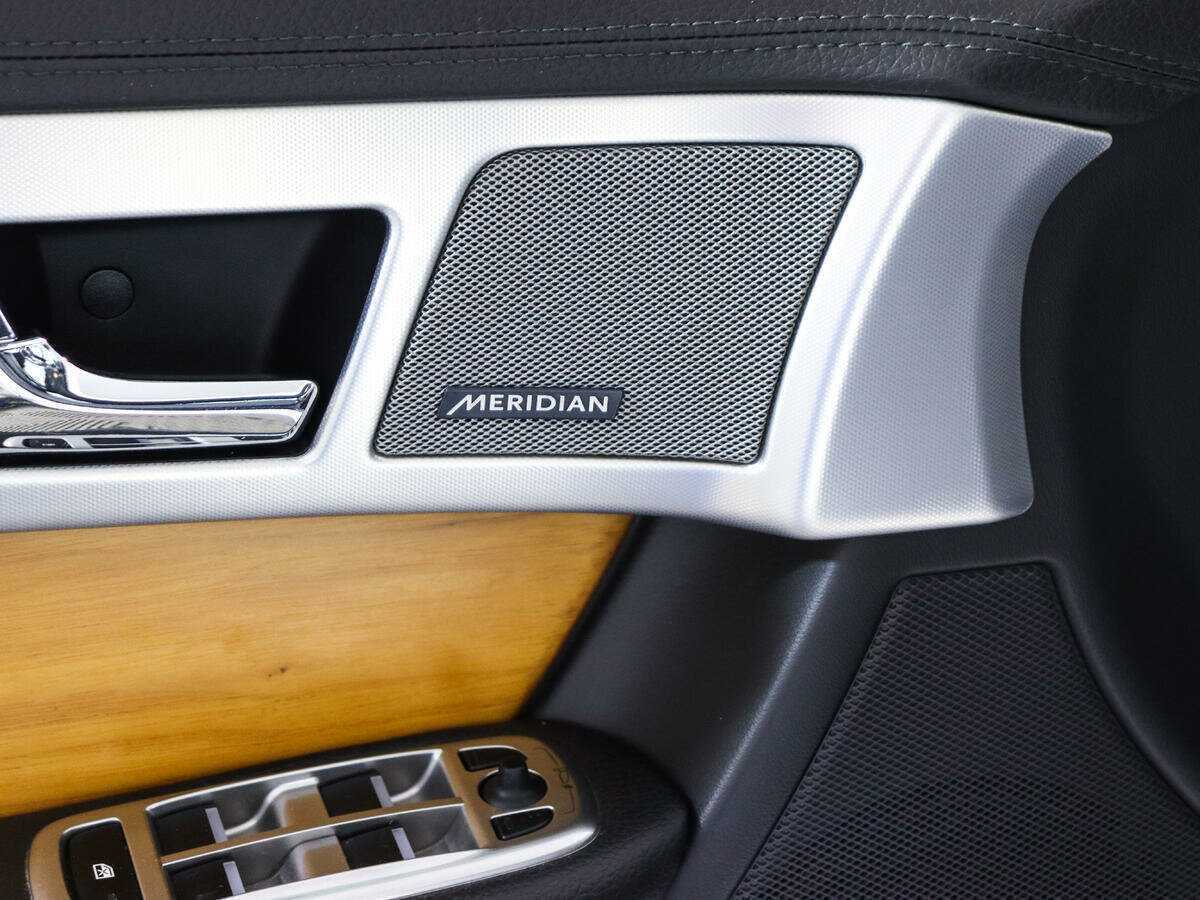 Купить Jaguar XF с пробегом. Фото: #20