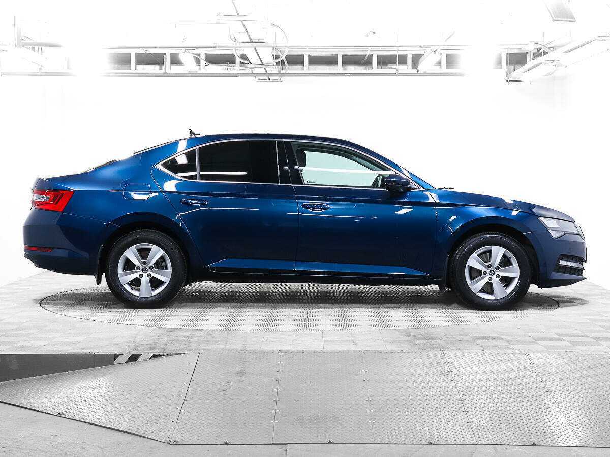 Купить Skoda Superb с пробегом. Фото: #3