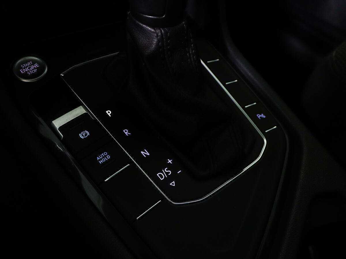 Купить Volkswagen Tiguan с пробегом. Фото: #16