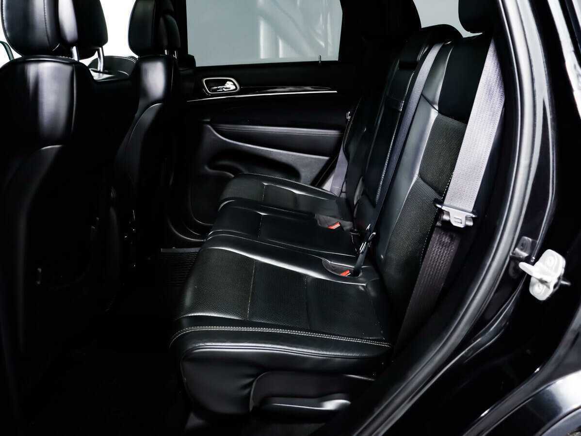 Купить Jeep Grand Cherokee с пробегом. Фото: #11