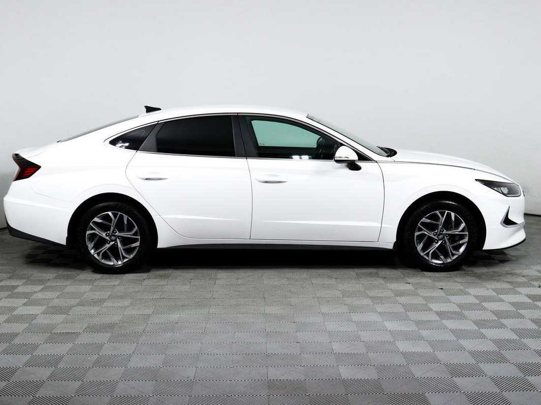 Купить Hyundai Sonata с пробегом. Фото: #3