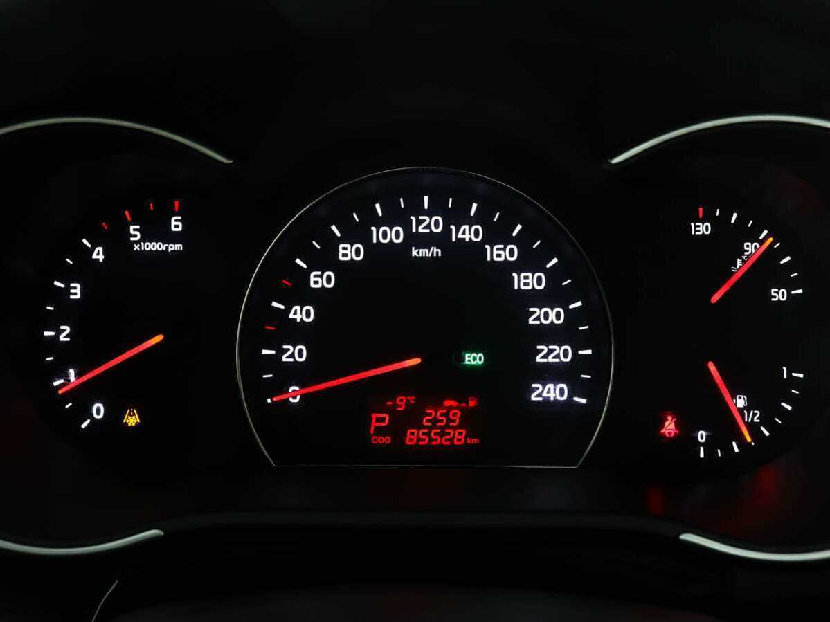 Купить Kia Sorento с пробегом. Фото: #11