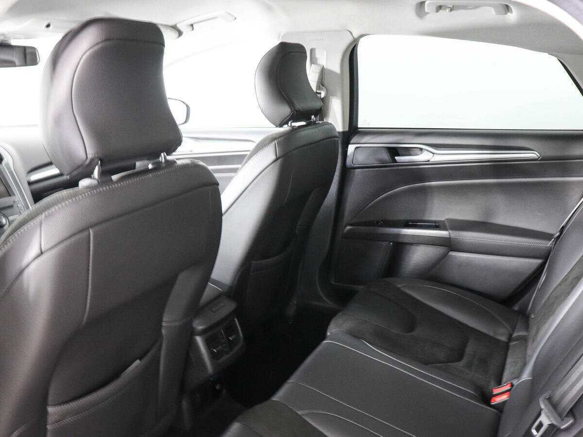 Купить Ford Mondeo с пробегом. Фото: #11