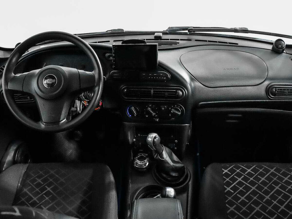 Купить Chevrolet Niva с пробегом. Фото: #11