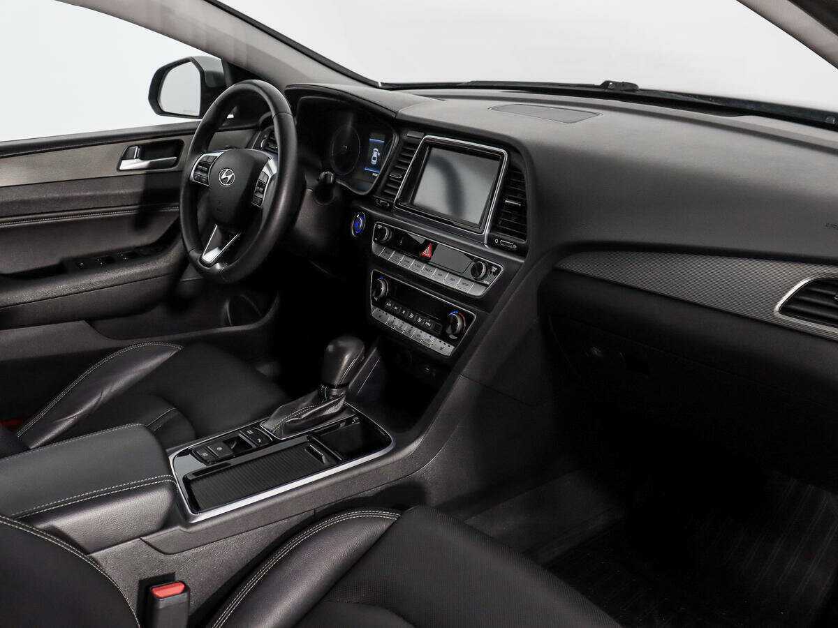 Купить Hyundai Sonata с пробегом. Фото: #13