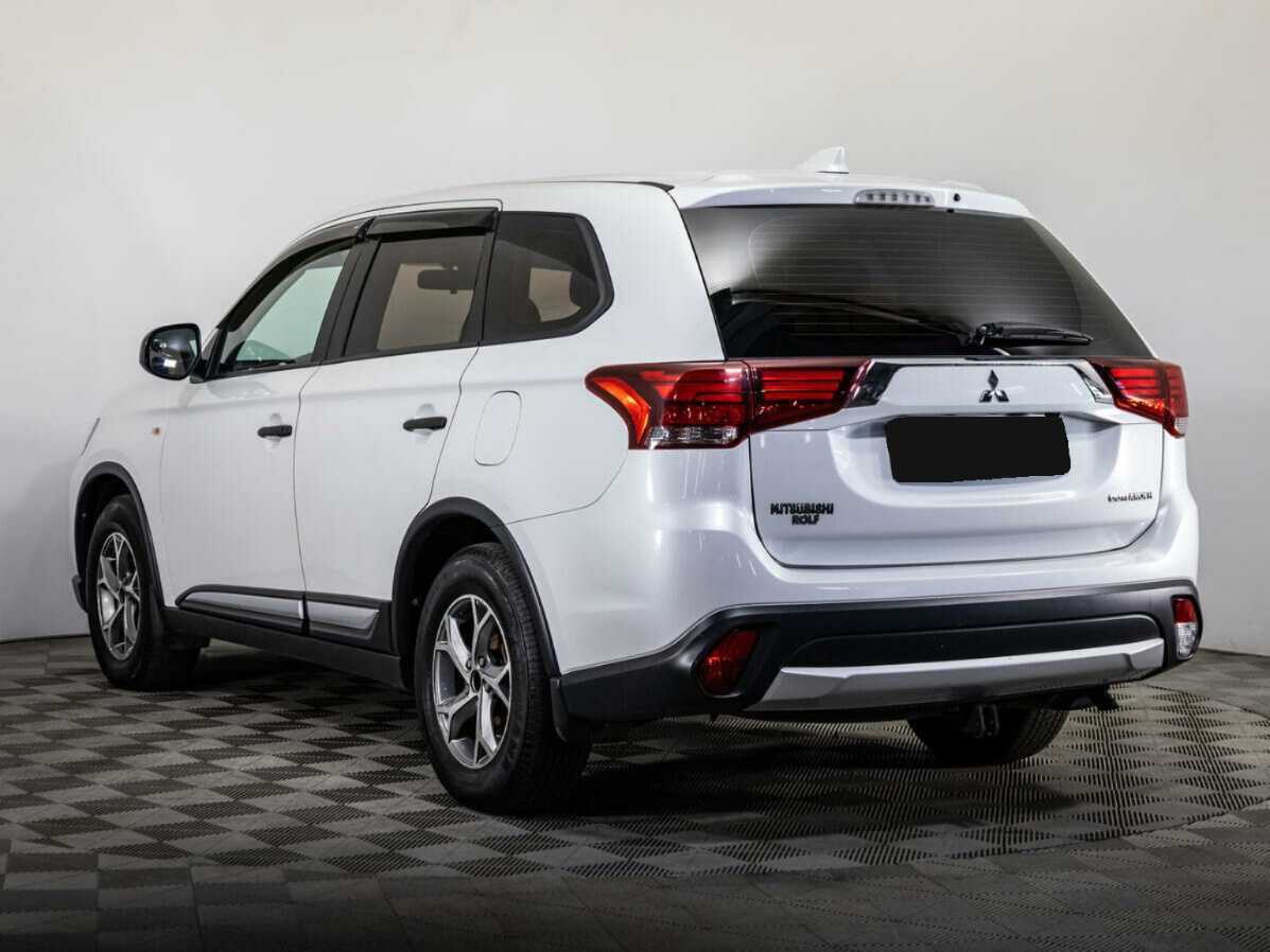 Купить Mitsubishi Outlander с пробегом. Фото: #5