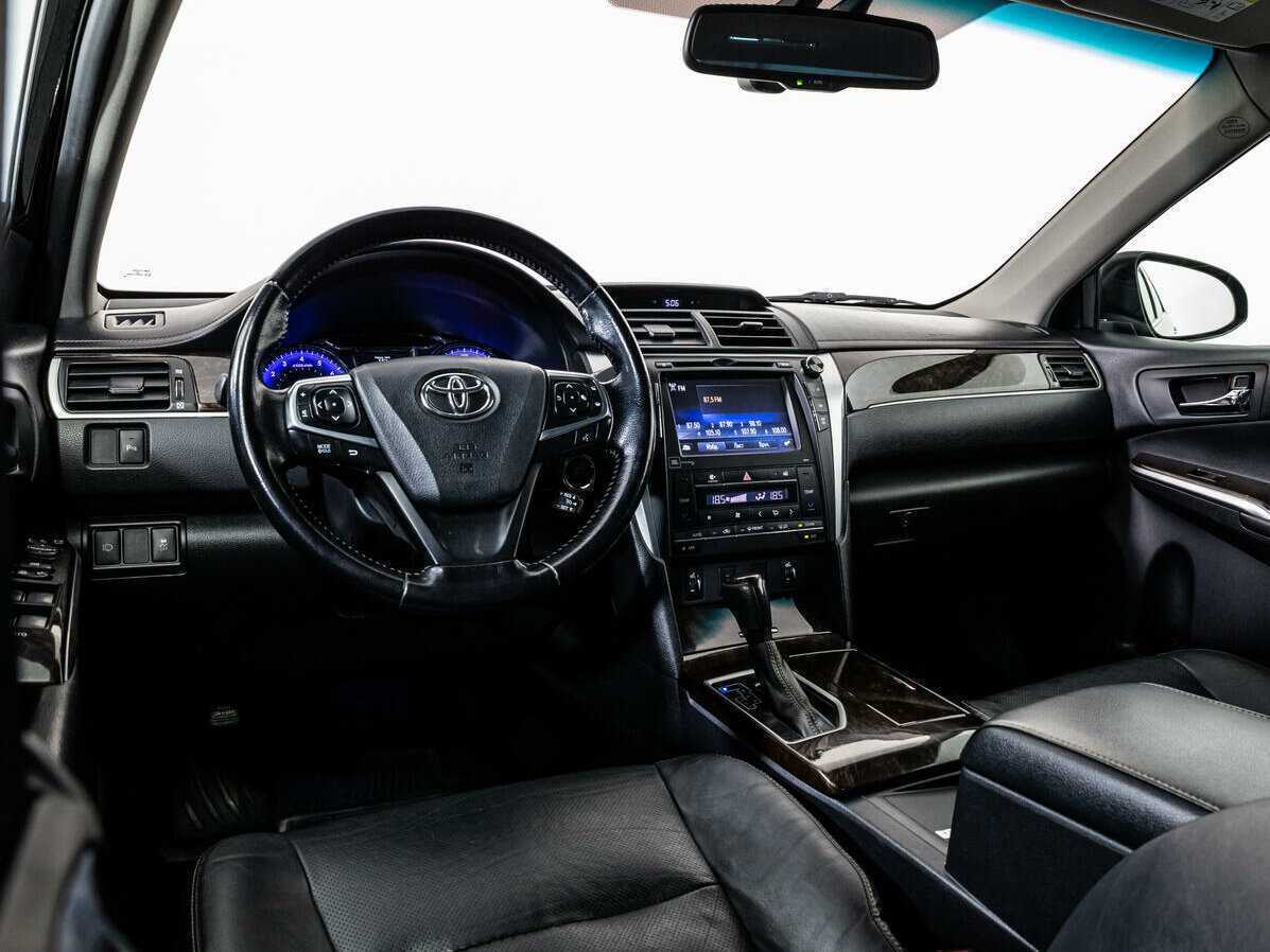 Купить Toyota Camry с пробегом. Фото: #8