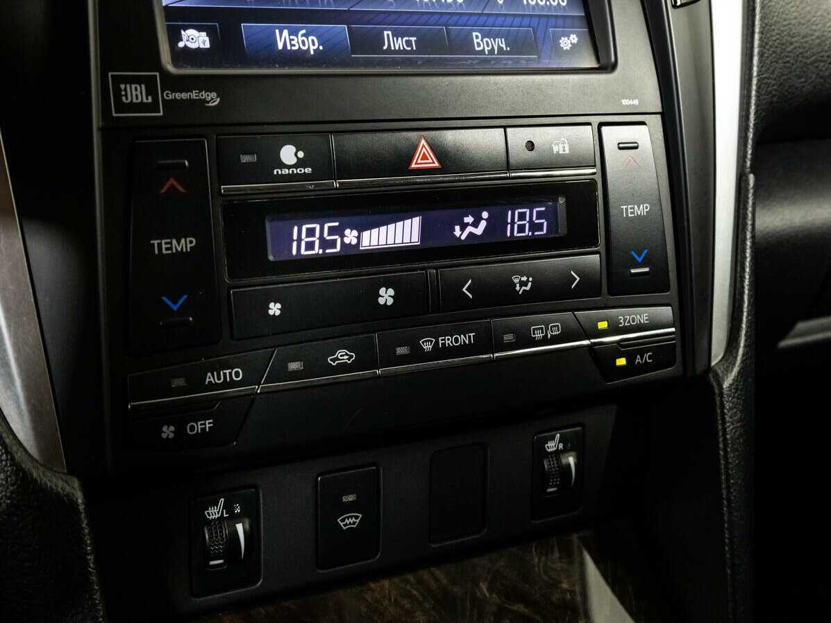 Купить Toyota Camry с пробегом. Фото: #13