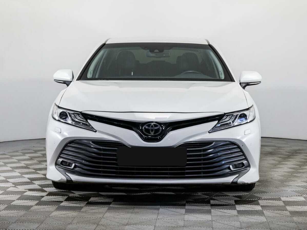 Купить Toyota Camry с пробегом. Фото: #1