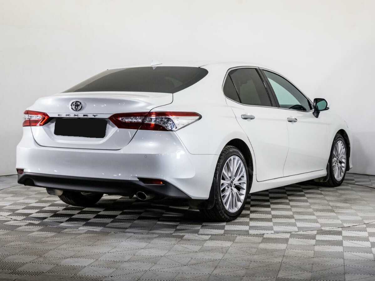 Купить Toyota Camry с пробегом. Фото: #3