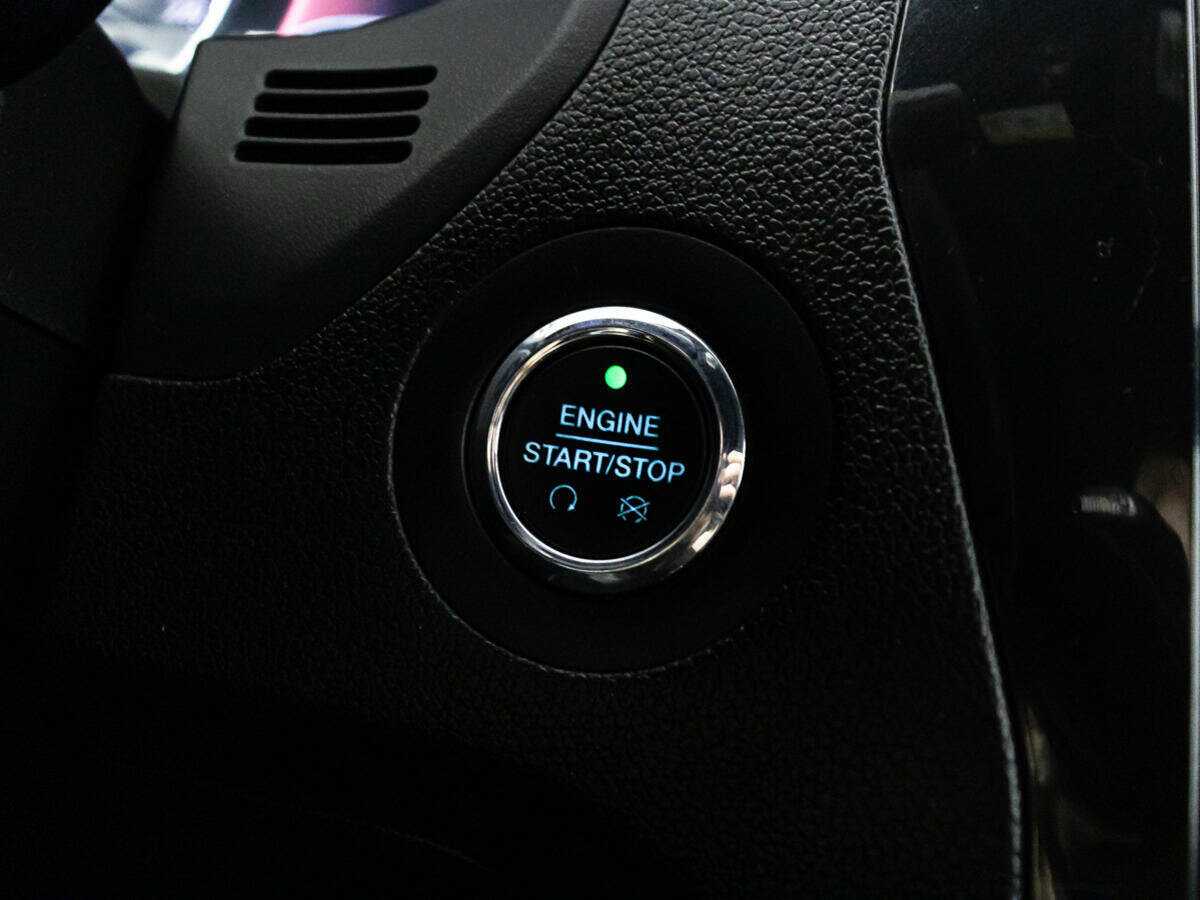 Купить Ford Explorer с пробегом. Фото: #18