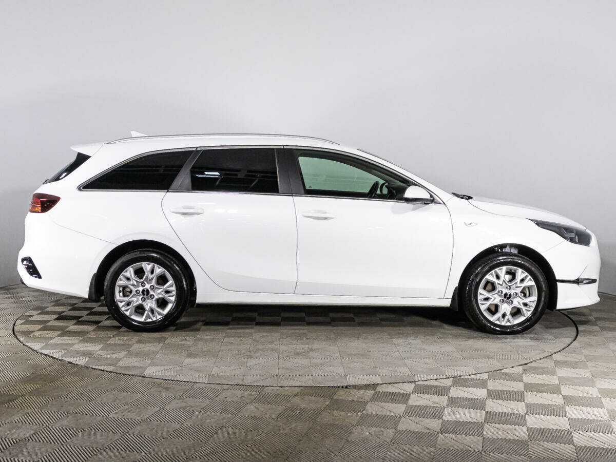Купить Kia Ceed с пробегом. Фото: #3