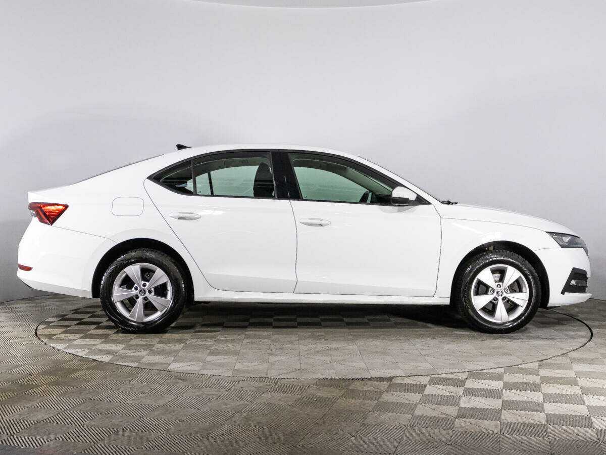 Купить Skoda Octavia с пробегом. Фото: #3