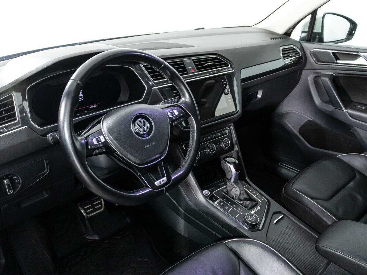 Купить Volkswagen Tiguan с пробегом. Фото: #10