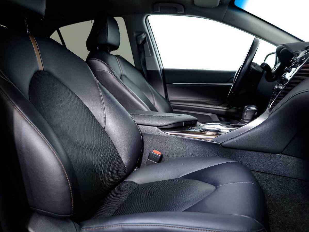 Купить Toyota Camry с пробегом. Фото: #10