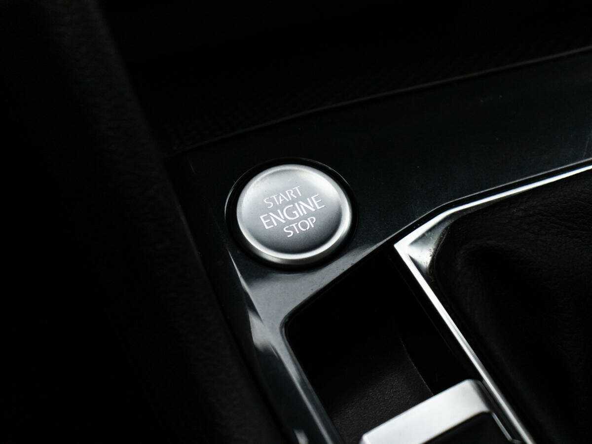 Купить Volkswagen Tiguan с пробегом. Фото: #17