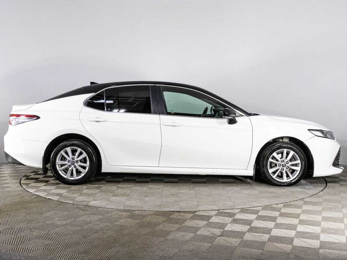 Купить Toyota Camry с пробегом. Фото: #3