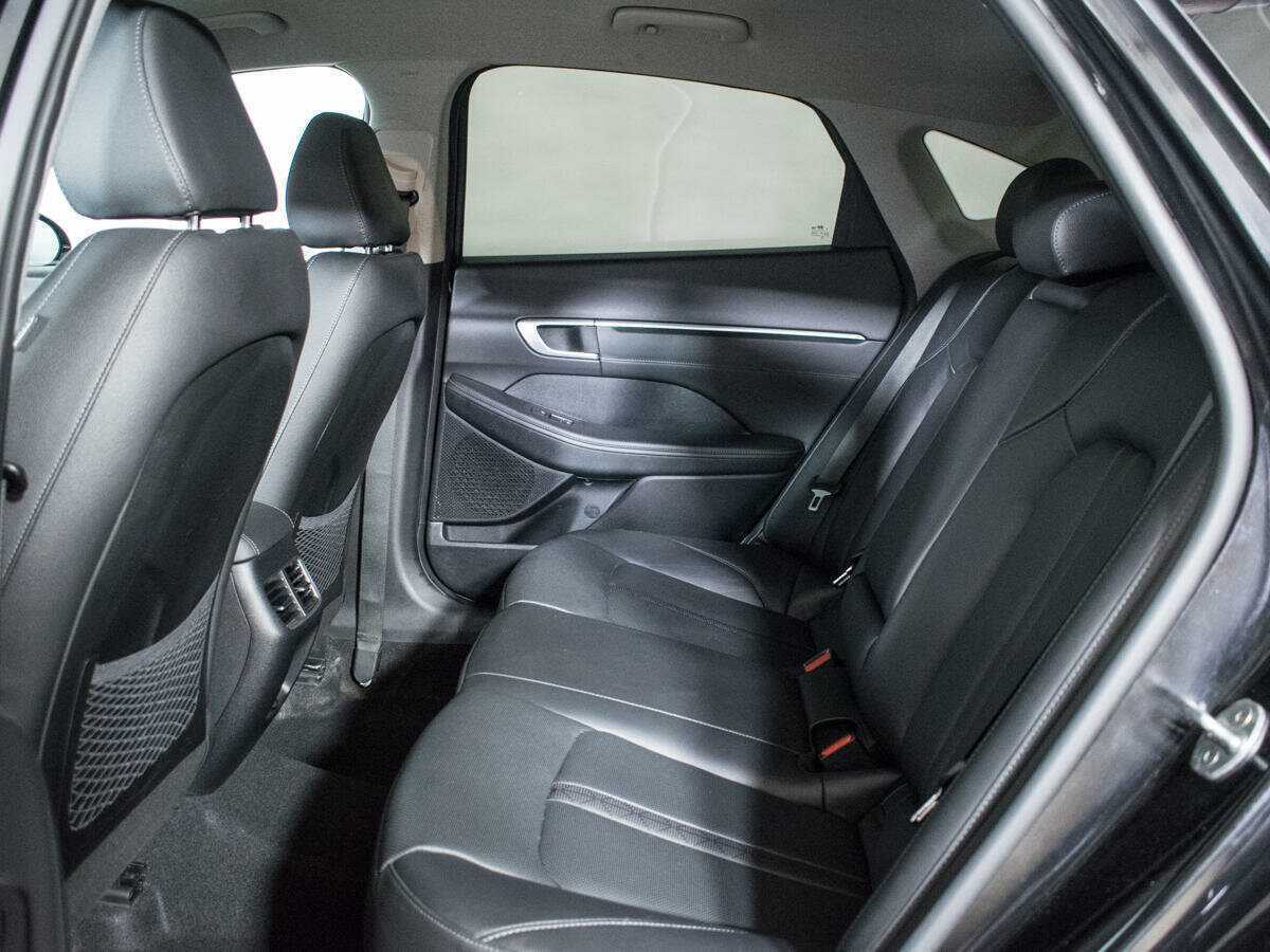 Купить Hyundai Sonata с пробегом. Фото: #9