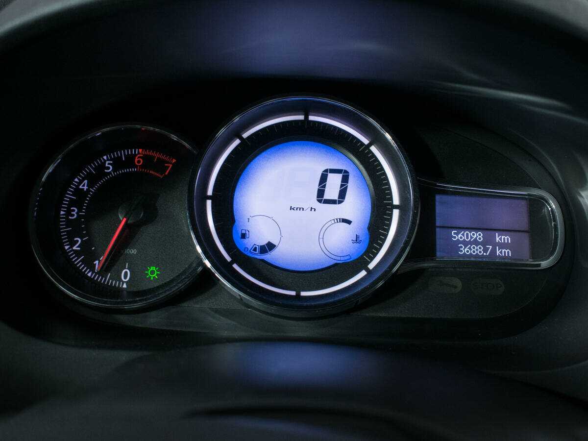 Купить Renault Fluence с пробегом. Фото: #8