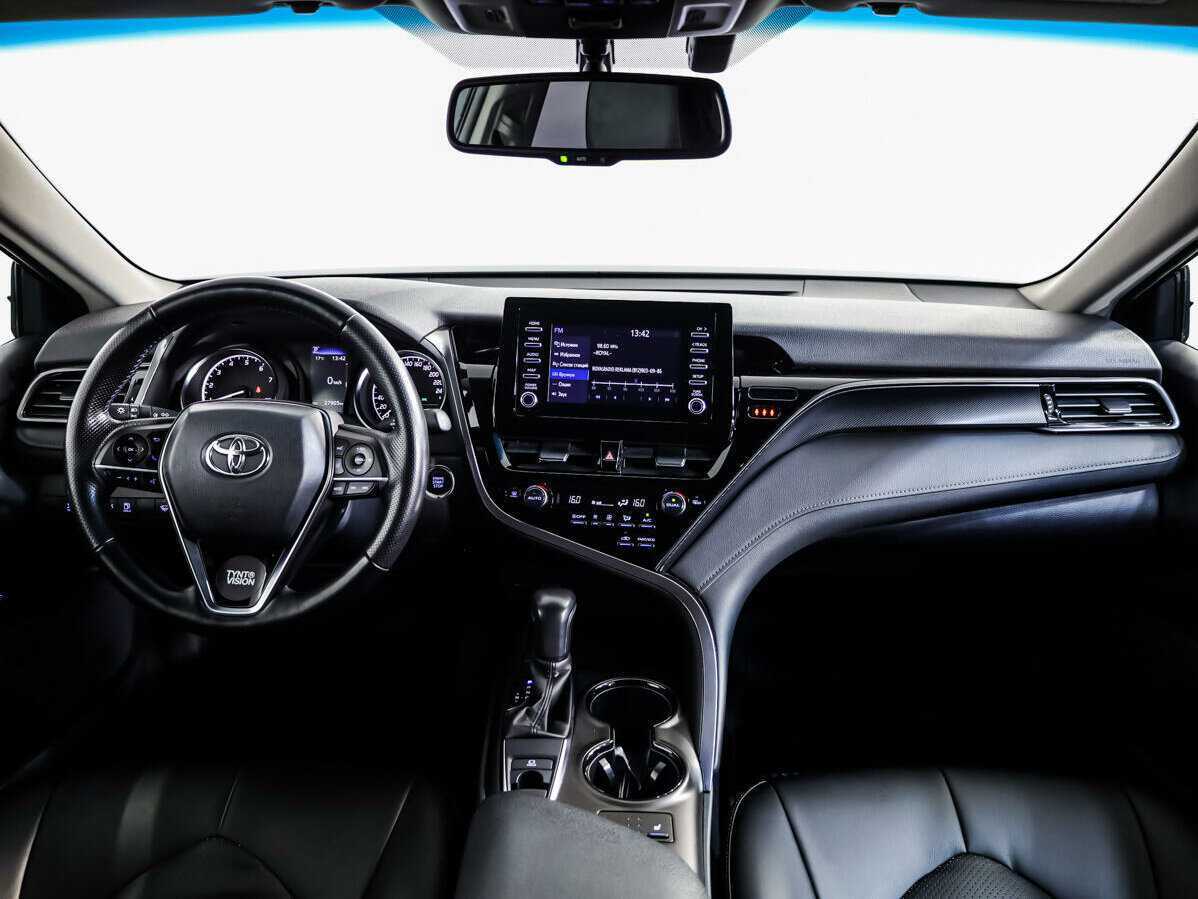 Купить Toyota Camry с пробегом. Фото: #8