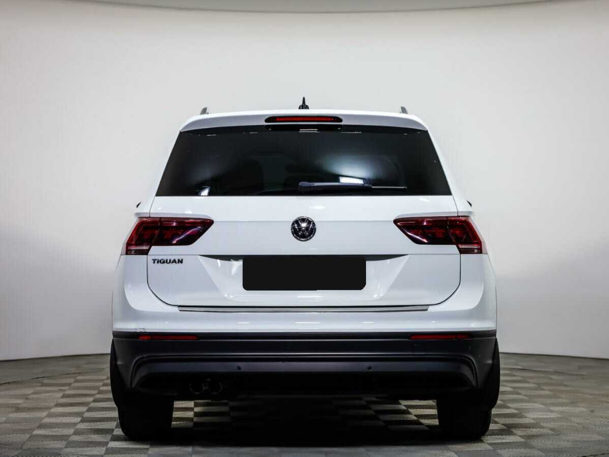 Купить Volkswagen Tiguan с пробегом. Фото: #4