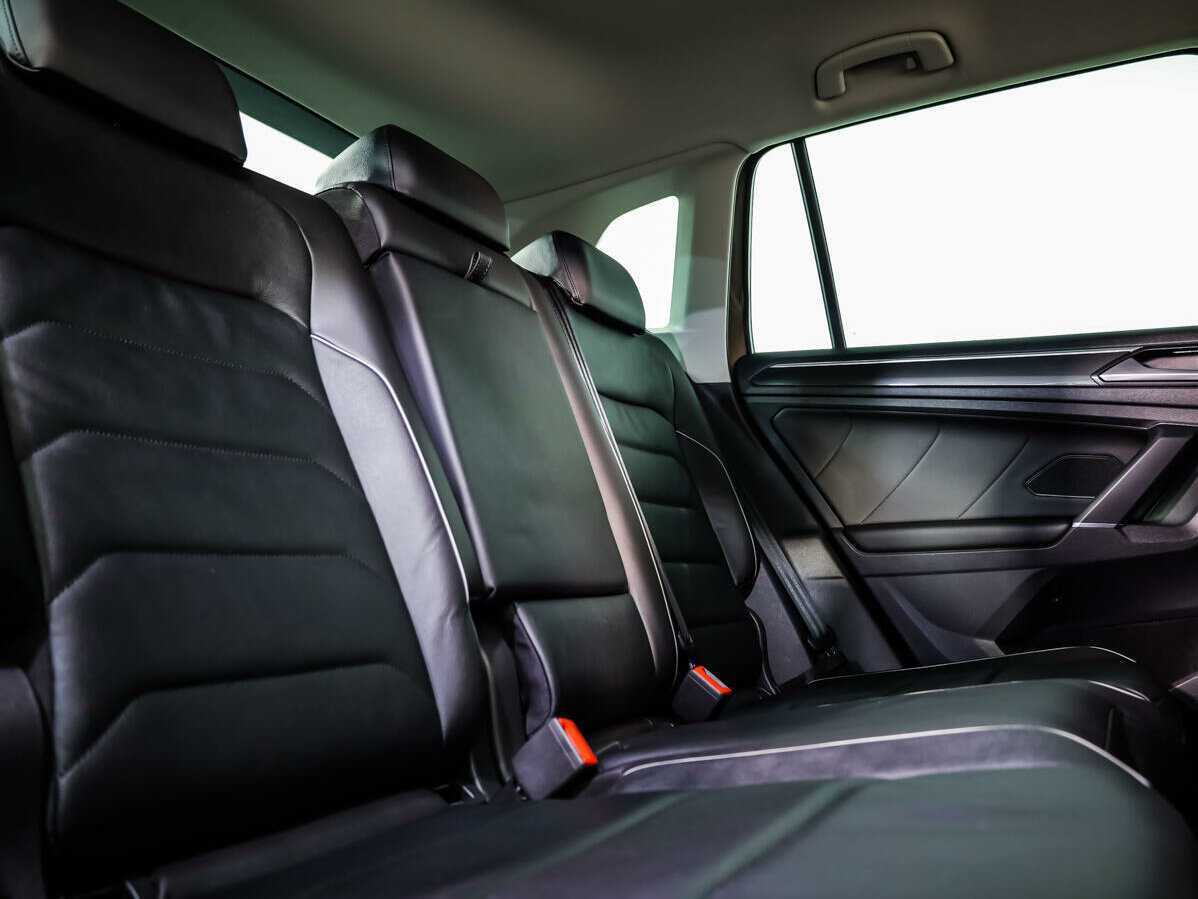 Купить Volkswagen Tiguan с пробегом. Фото: #11