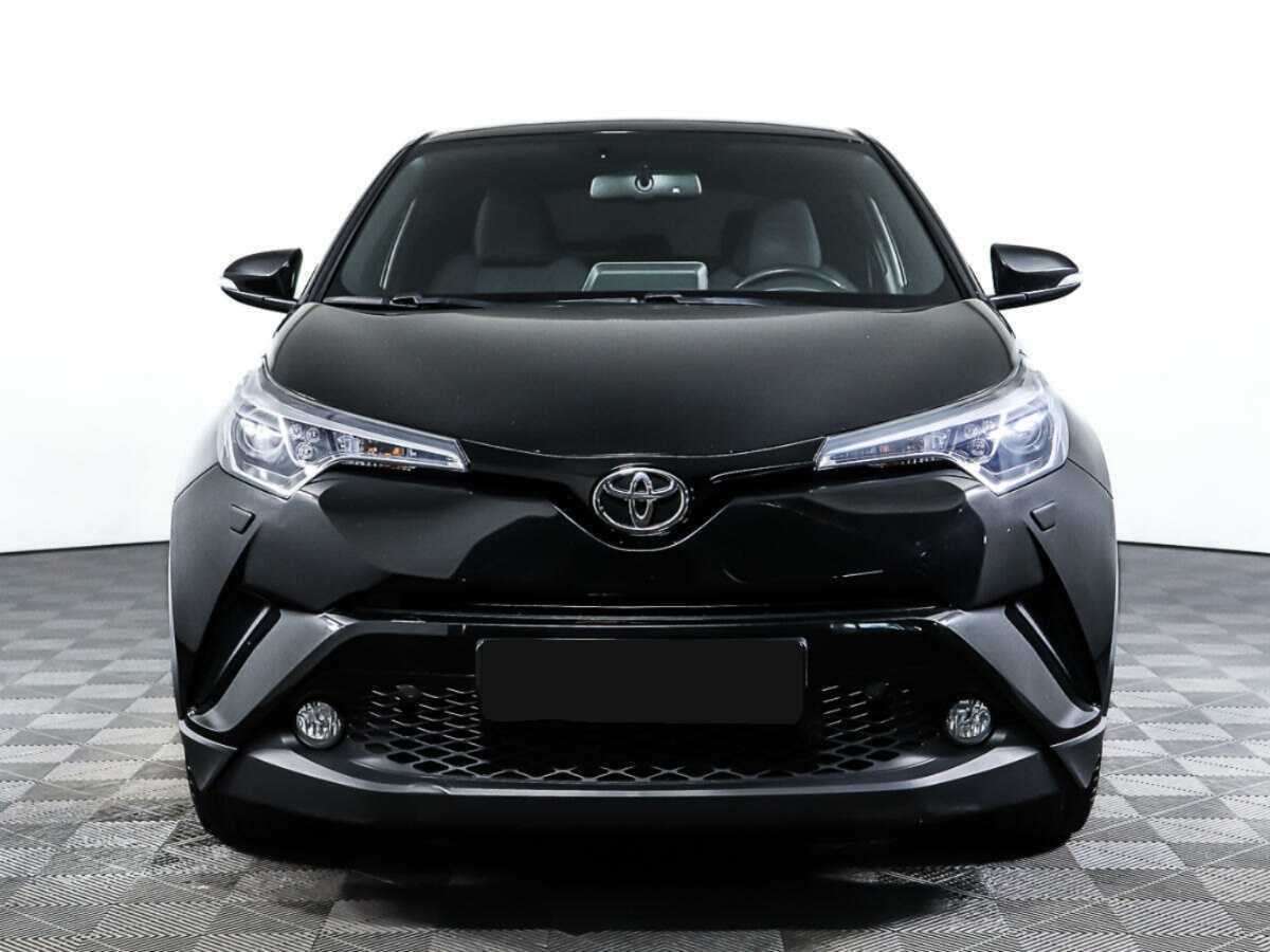 Купить Toyota C-HR с пробегом. Фото: #1