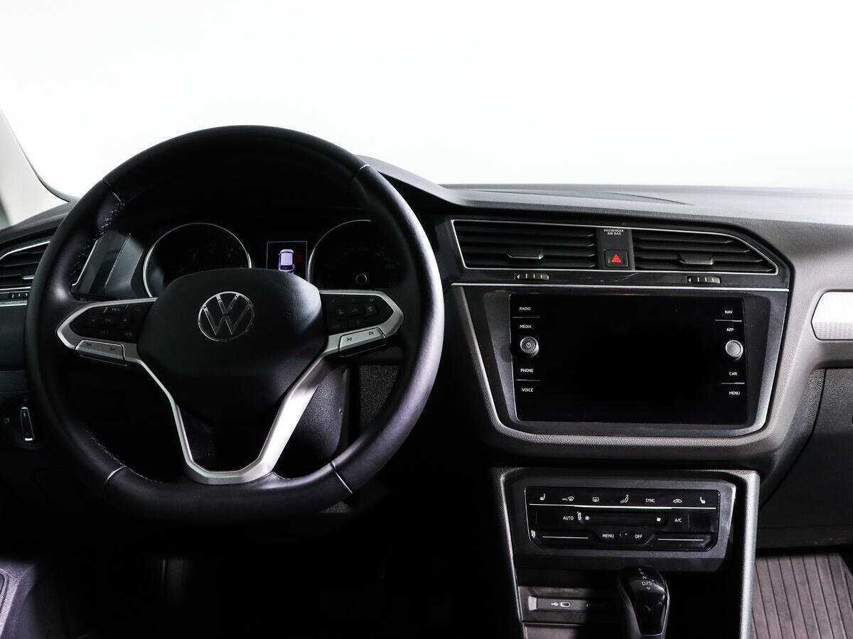 Купить Volkswagen Tiguan с пробегом. Фото: #9