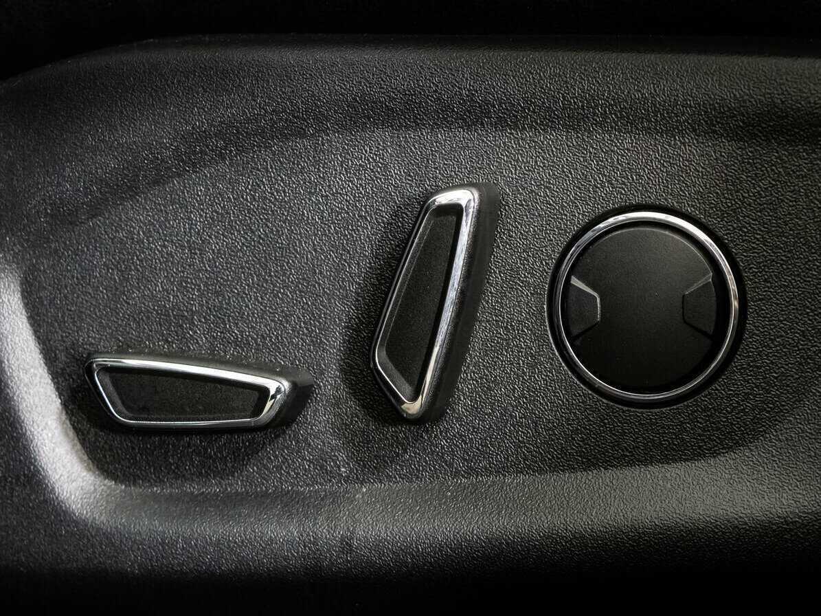 Купить Ford Explorer с пробегом. Фото: #19